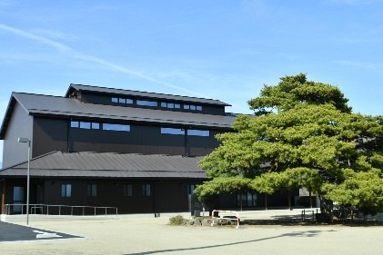 円野屋内運動場（山梨県）の外観